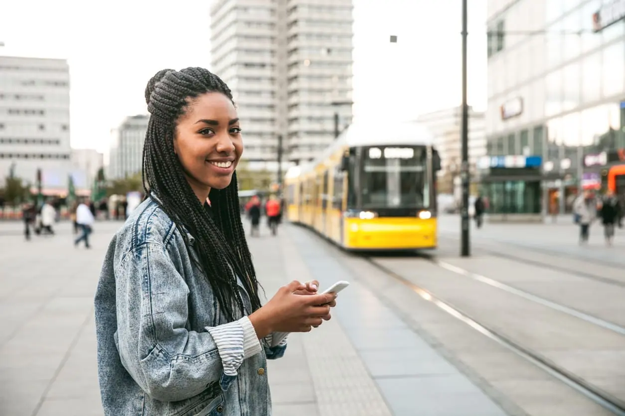 Vrouw in Berlijn, Duitsland